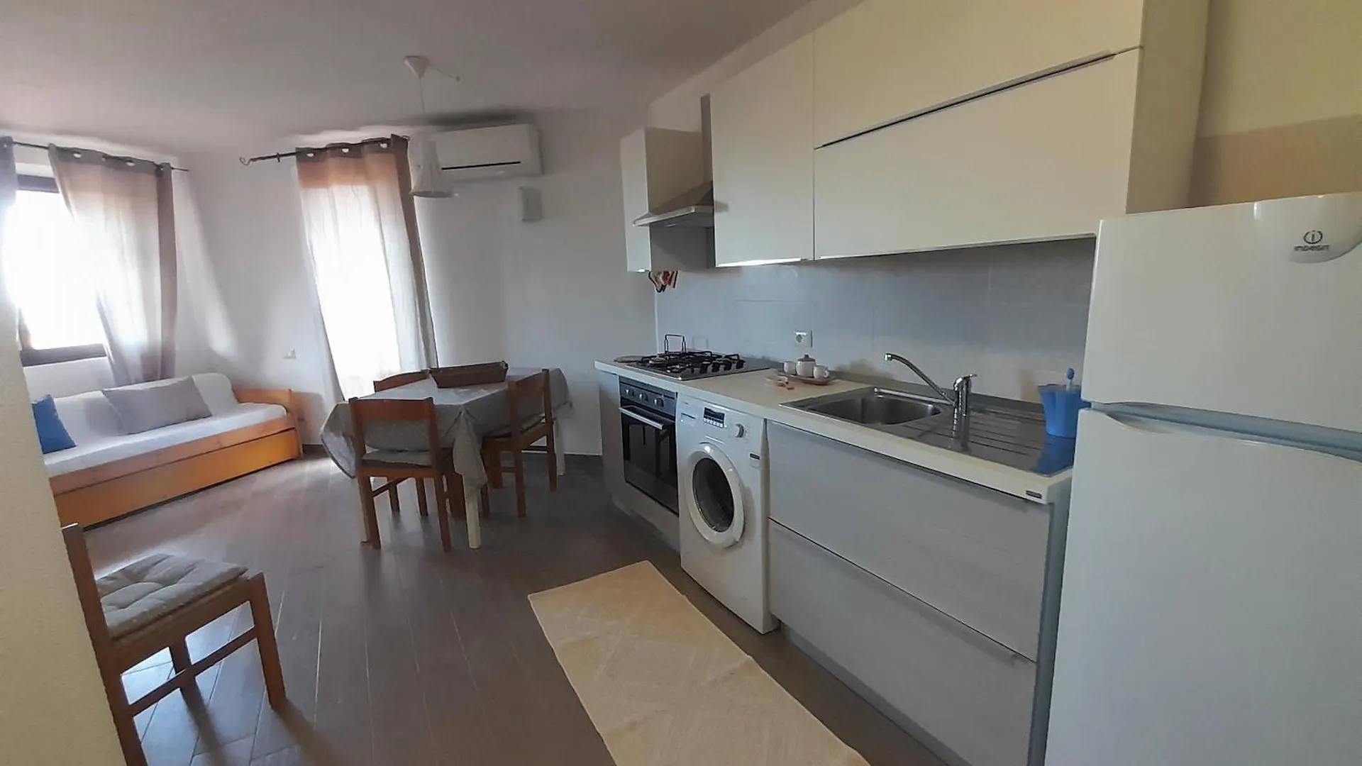הוילה קוסטה ריי Nuova Valmar Bilocale 56 איטליה